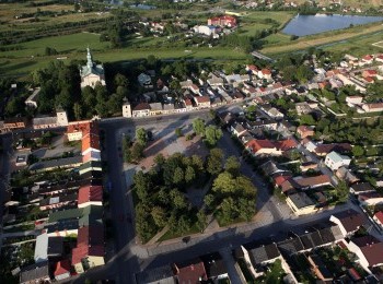 1577569237_rynek_w_koniecpolu.jpg